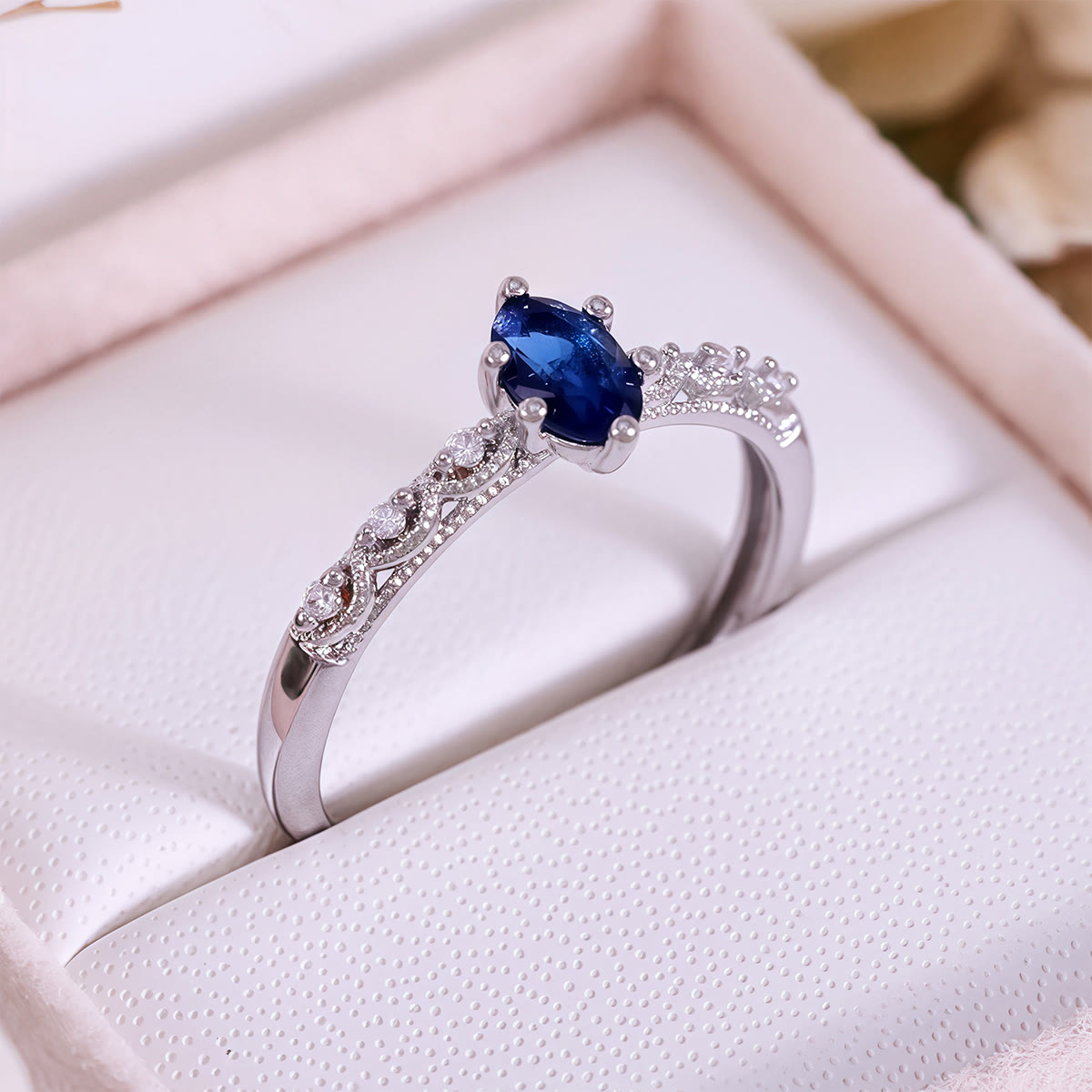 Evolvegem "Moonlit Serenade" Oval Cut Sapphire Ring