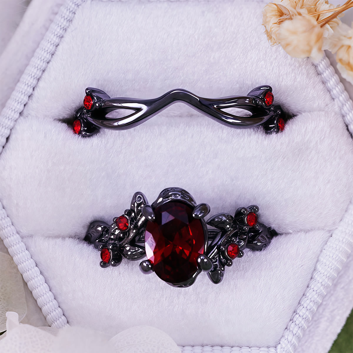 Evolvegem "Scarlet Venation" Black Ruby Quartz Leaf Ring